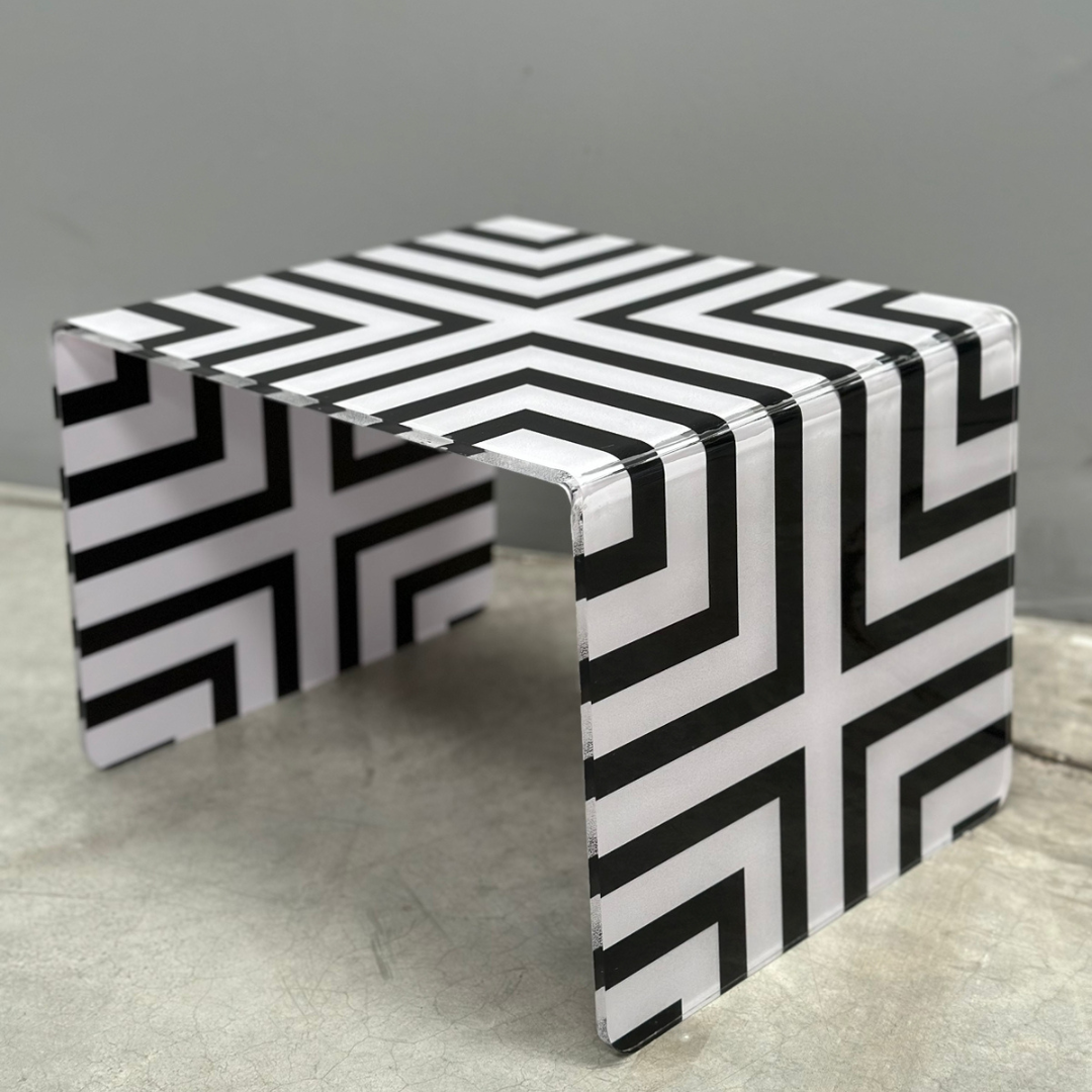 Mesa de Acrílico Blanco y Negro